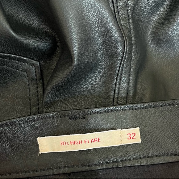 Levi’s Premium 70s Flare Faux Leather Pant (size 32) - Picture 10 of 11
